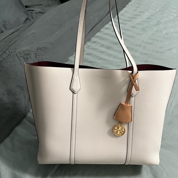 Tory Burch Handbags - Tory Burch White and Tan Leather Tote